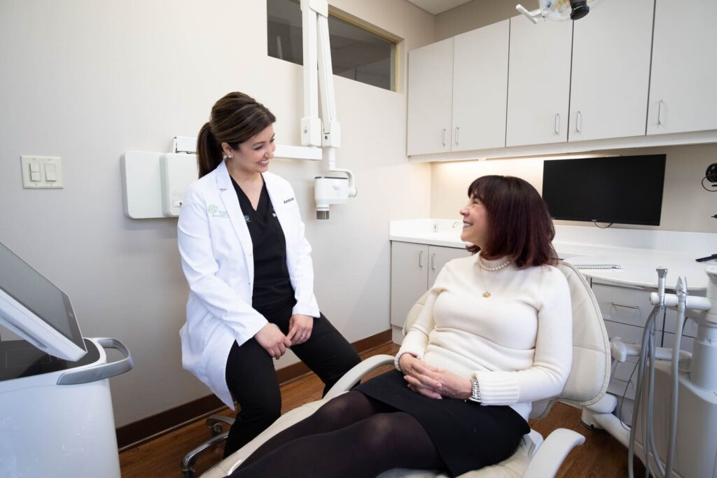 Dental implant: pros and cons