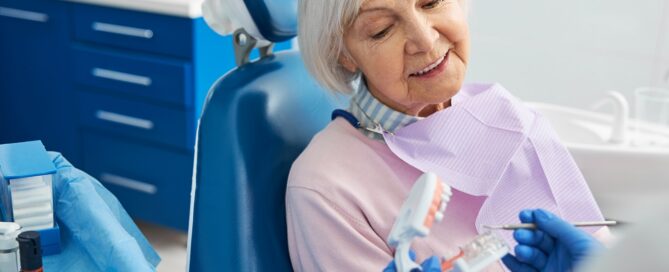 How to Adjust to New Dentures: Expert Tips
